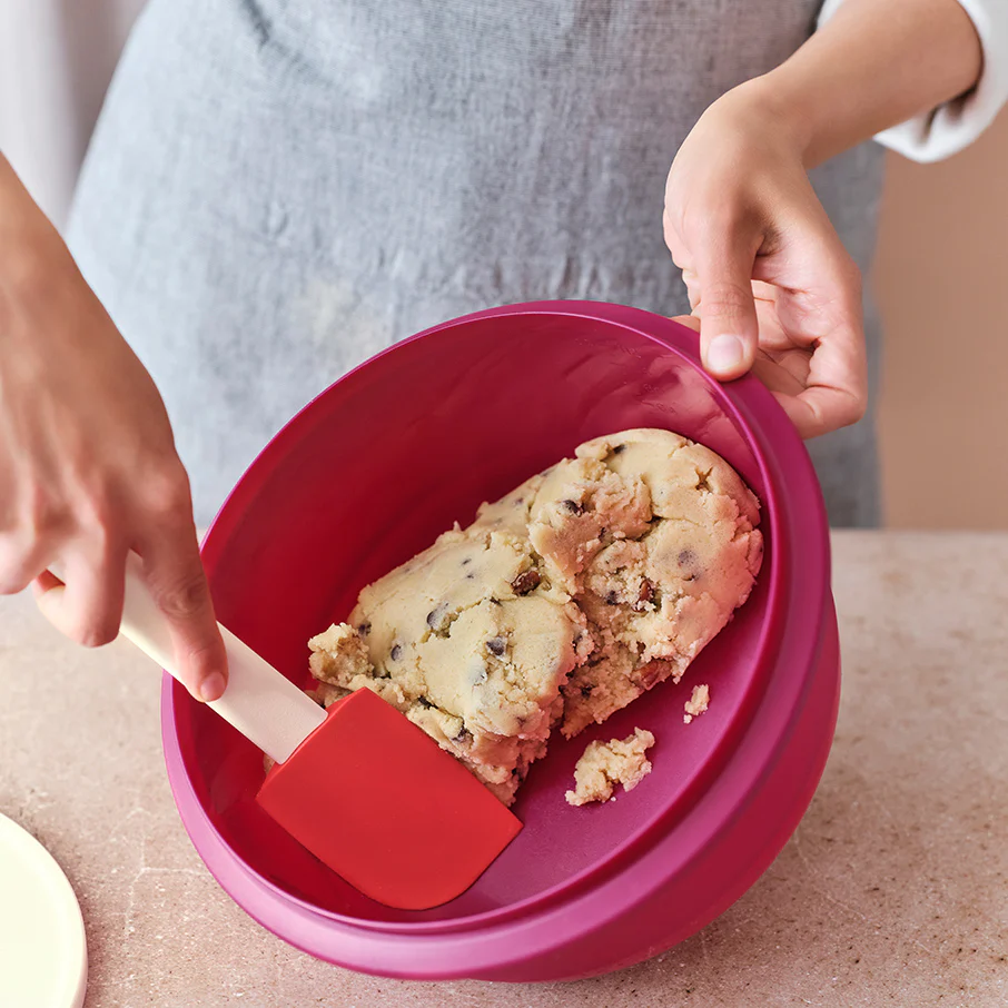 Tupperware® Classic Silicone Spatula | Heat and Stain Resistant - Image 4